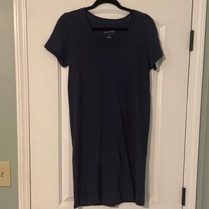 Universal Thread Women's Dark Blue Short Sleeve Tee